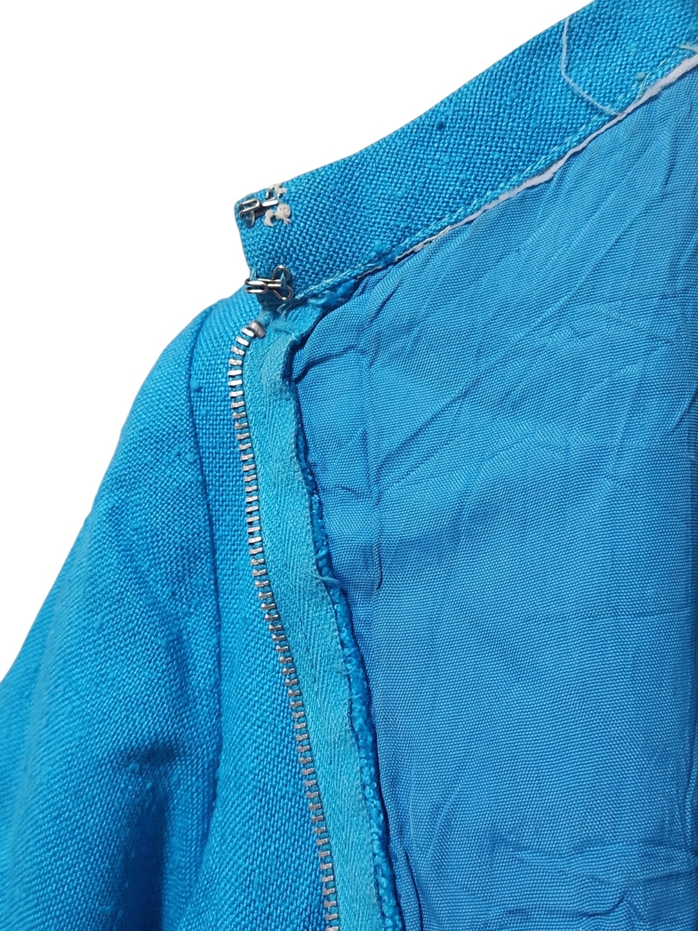 Vintage 1960s Harzfeld's Kansas City Mod Shift Dress - Turquoise Clusters - Picture 9 of 13